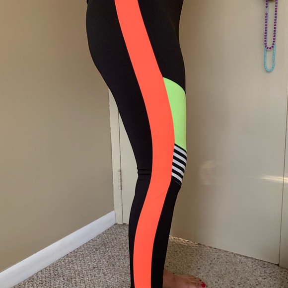 Soft Akira Label Joggers/sweatpants - Picture 8 of 11